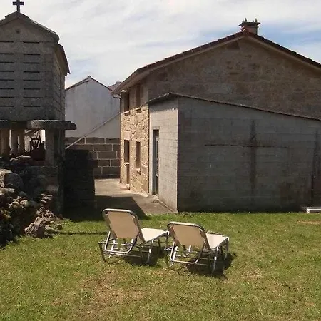 Cuberto Darriba Casa Restaurada En Canedo Casa de Férias *