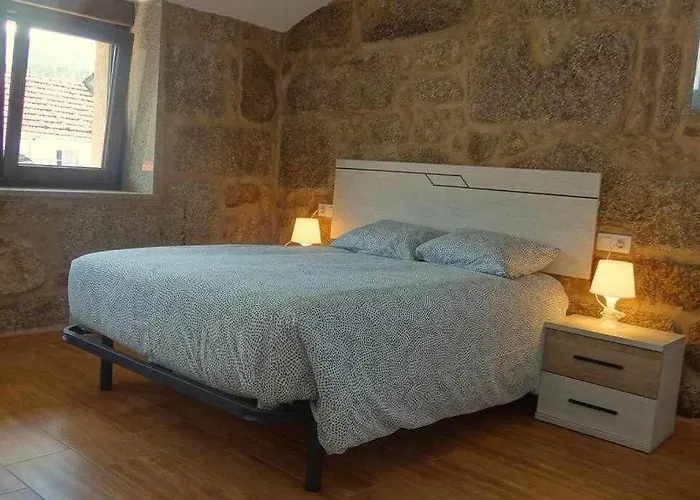 Casa de Férias Cuberto Darriba Casa Restaurada En Canedo San Mamede de Carnota