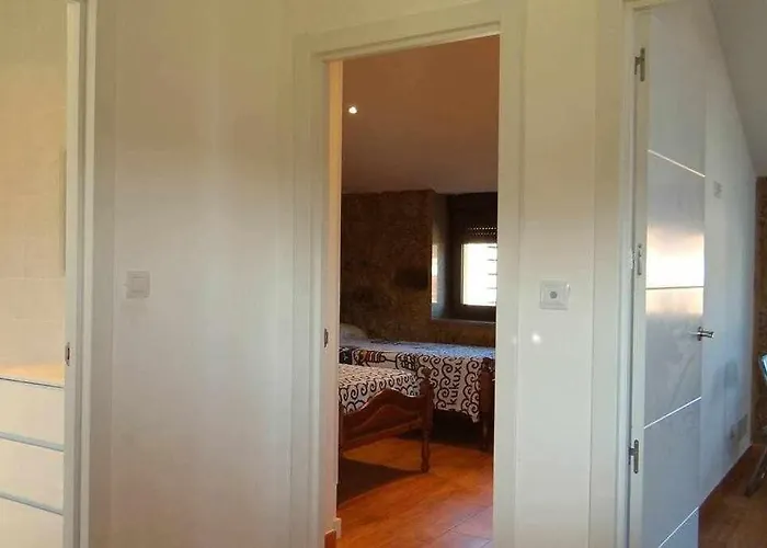 Cuberto Darriba Casa Restaurada En Canedo