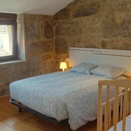 Сasa de vacaciones Recién Restaurada En Canedo Con Terraza