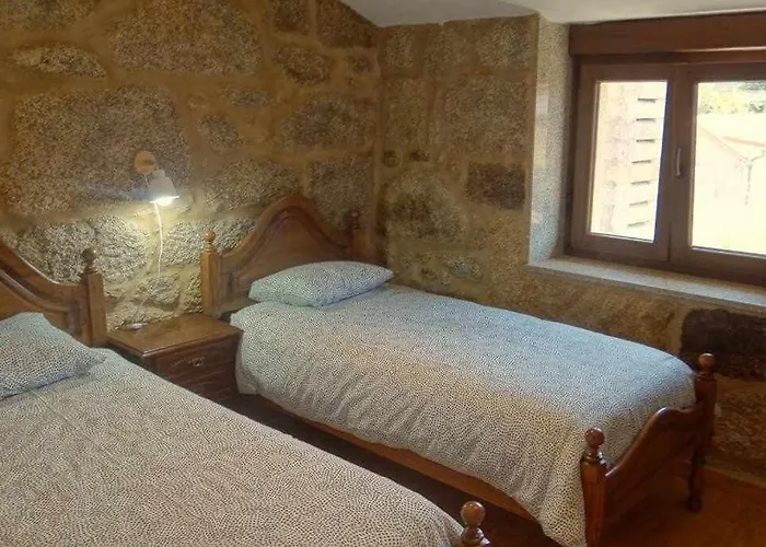 Semesterbostad Cuberto Darriba Casa Restaurada En Canedo *