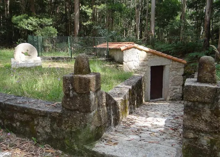Semesterbostad Cuberto Darriba Casa Restaurada En Canedo *