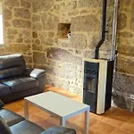 Cuberto Darriba Casa Restaurada En Canedo * San Mamede de Carnota