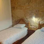 Casa de Férias Cuberto Darriba Casa Restaurada En Canedo